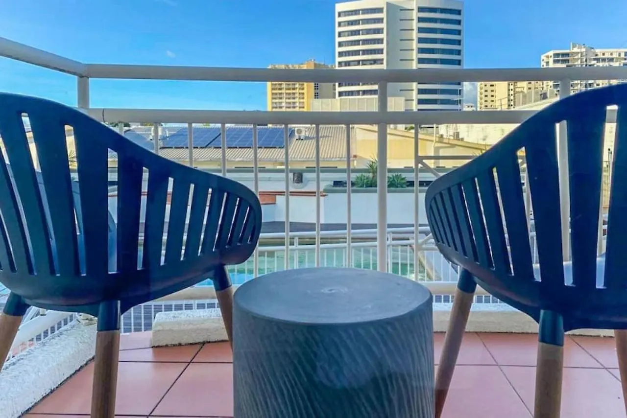 Inner City One Bedroom Apartment With Pool View 22 Cairns 0*,